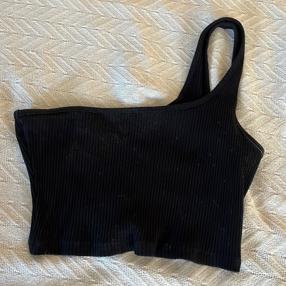 Shein black one shoulder strap crop top. Size S.